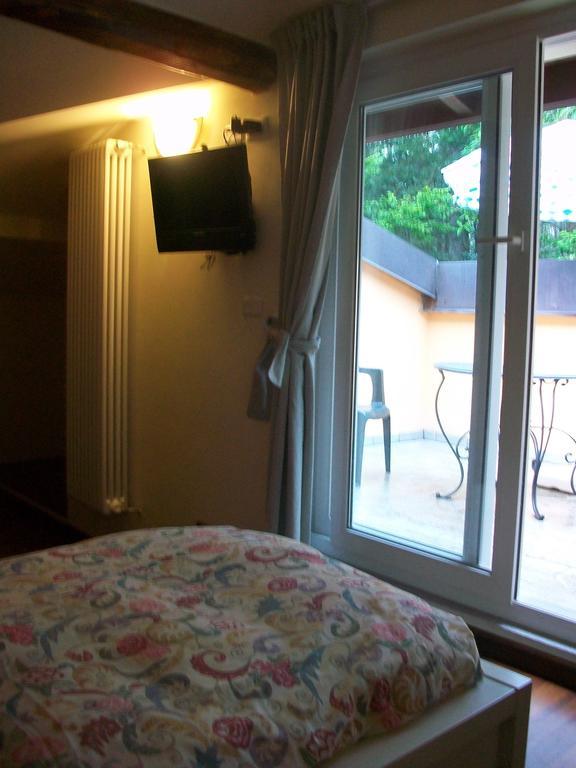 B&B L'Albero Maestro Orsenigo Room photo
